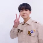 엥 케빈 왤케 잘생김