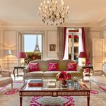 [방탄소년단] 짐니가 프랑스에서 지냈던 <b>호텔</b>이랴