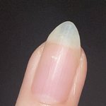 손톱 바디가 <b>일자</b>임