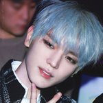 속눈썹이 <b>초과</b> 근무 하는 남돌