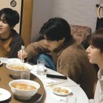 [NCT드림] 이러고 먹으면 <b>역류</b>성식도염 온다는데!!!!ㅠㅠㅠㅠㅠ