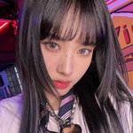 스테이씨 <b>윤</b> 얼굴 느낌 달라진 것 같지 않음?