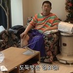 파우치에 뭐뭐 넣고다니냐