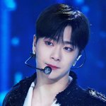 <b>냉탕</b>과 온탕을 오가는 무대 위 빈이