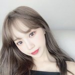 이 머리 무슨 <b>색깔</b>임?