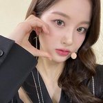 설윤 이사진 렌즈 <b>비비</b>링베이지 맞지?