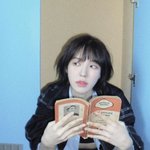 레드벨벳 웬디, 시크한 몽환적 비주얼..빈티지한 매력도 한 스푼[스타IN]