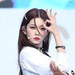 얼굴로 <b>효도</b>하는 여자 아이돌