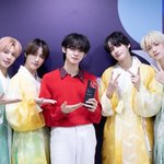 투바투 빌보드 200 2주 연속 탑쓰리!