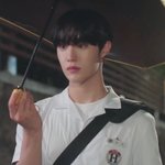 우산 ㅈㄴ 웃기게 <b>잡음</b>