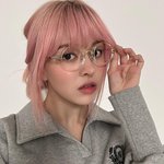 릴리 셀카 실력 <b>개마</b>니 늘었다