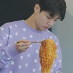 [군대] <b>비빔면</b> 먹는 정콩이