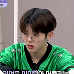 안경쓴 히로토 보고<b>가라</b>
