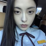 이런 메이크업은 <b>눈밑</b>에 뭐한거임??