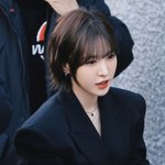 <b>착실</b>하게 아름다운 여자 아이돌