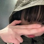 <b>이사람</b> ㄴㄱ야?