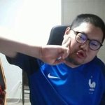 더보이즈 영훈 잘생겼는디못뜨는이유가