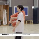 없는데 이렇게 해야지 뭔가 더 배울 수 있잖아요 지는 걸 <b>감안</b>해서