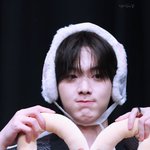우<b>쭈쭈</b> 다 해주고 싶은 남자 아이돌