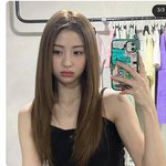 허윤진 갈머는 <b>탈색</b>해야 나옴?