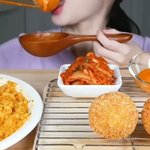 나 먹방으로 식사함
