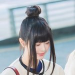 근데 이 머리스타일 대체 머임