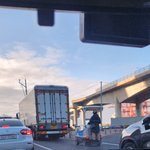 부산 요구르트<b>전동차</b> 위험..