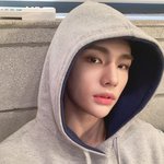 <b>현진</b> 장발 존버