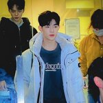 장하오 <b>흑발</b> 어떡함