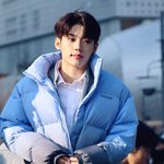 근데 ㄹㅇ 이정현 얼굴 별로냐
