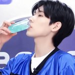 다들 자리 남으면 <b>임준서</b>