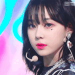 <b>윈터</b> 머리 했는데