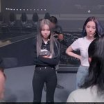 <b>윈터</b> 골반 왜 저깄음?