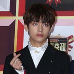 이런 <b>혼혈</b>렌즈? 지금보니까 ㄹㅇ 부담스럽다