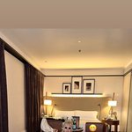 <b>프라다</b>에서 선물 많이 받은 전소미