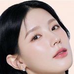 [댓글부탁해] 미연 흑발 약간 뜨는 느낌이지 않아?