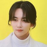 윤정한 송혜교 닮은 것 같지않아?