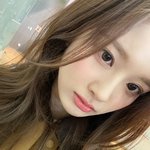 <b>설윤</b> 얼굴 왜이래?ㅋㅋ