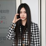 루이비통 입고 파리로 출국하는 뉴진스 <b>혜인</b>