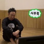 [댓글부탁해] 담임쌤 잘생기면 좋음?