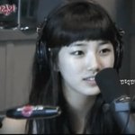 이때 수지 <b>너모</b> 예쁘다