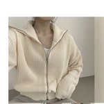 교복에 니트<b>집</b><b>업</b> 입는 거 어떨 것 같아