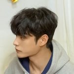 +) 김지웅 느끼하다는거 내가 보기엔 헤어스타일 때문임