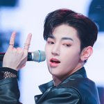 장하오 피어싱이 아니라