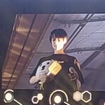 [NCT드림] 대갈이 <b>쿠션</b> 꼬옥 소중히 안고 댕기는