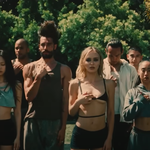 블핑 제니 <b>미드</b>데뷔작 예고편장면에서