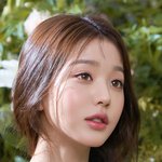 <b>AI</b> 보다 더 예쁜 장원영 하파크리스틴 새 화보 + 비하인드 사진