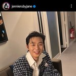 제니 인스타에 박서준 올렸네
