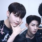 하ㅏ아아 <b>센터즈</b> 개사랑혀