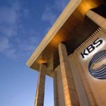 TV <b>수신료</b>를 전기요금과 함께 징수(월 2500원)하는 방식을 두고